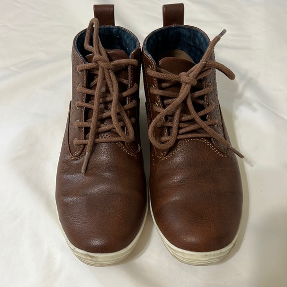 Ben Sherman Boys Booties Brown Leather Hi Tops size 2 - Picture 1 of 9